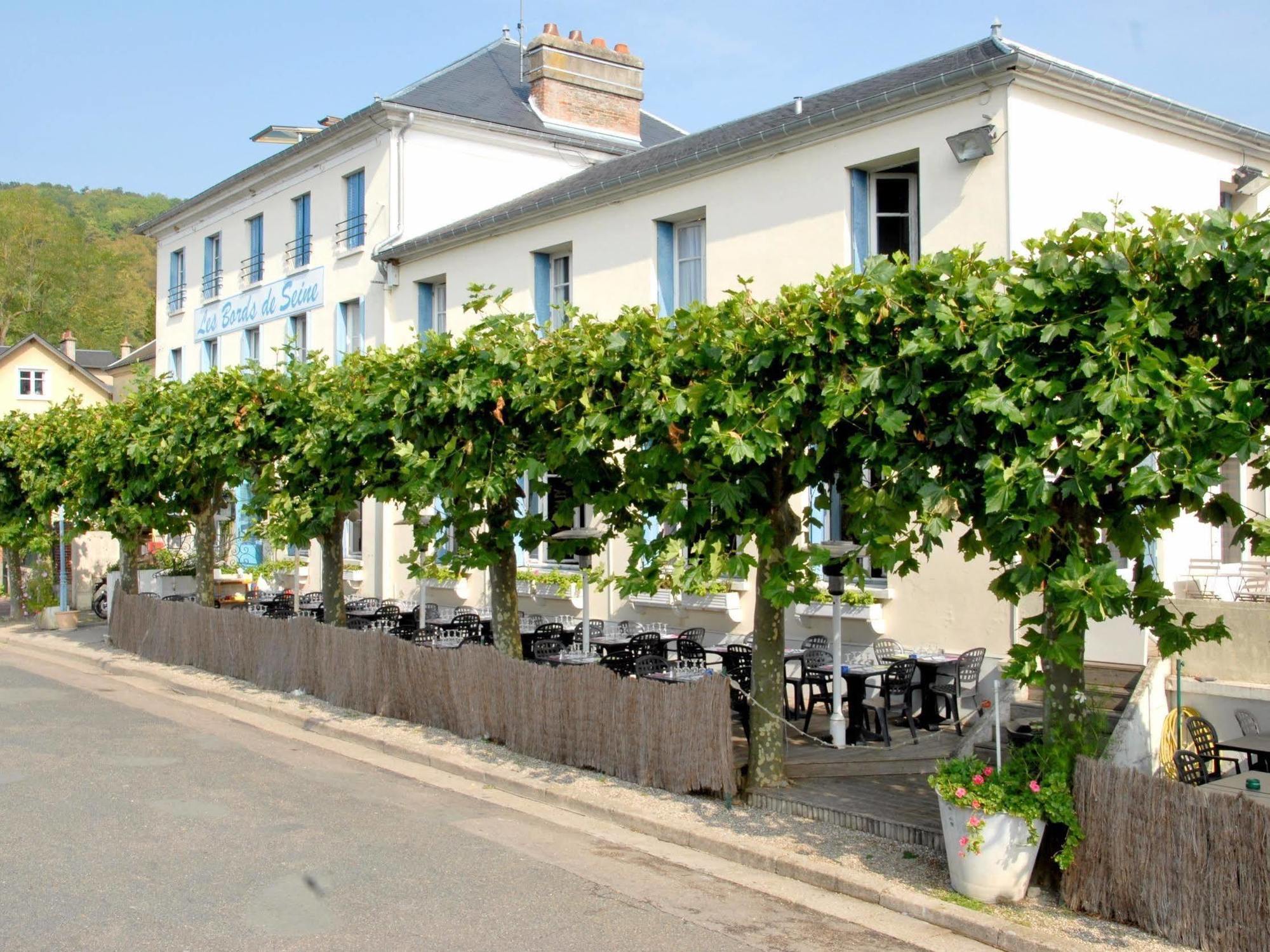 Logis Hotel & Restaurant - Les Bords De Seine لاروش غويون المظهر الخارجي الصورة