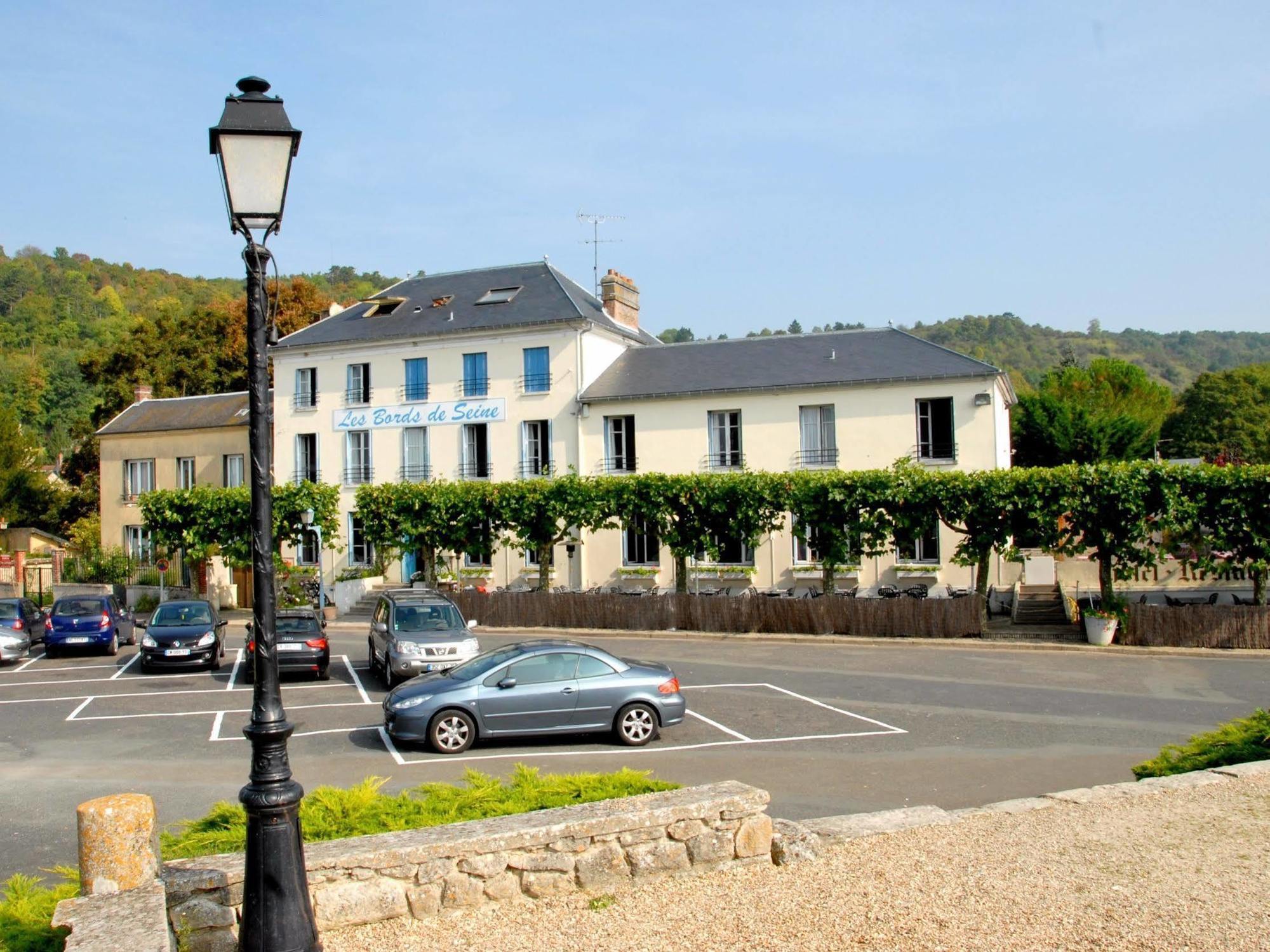 Logis Hotel & Restaurant - Les Bords De Seine لاروش غويون المظهر الخارجي الصورة