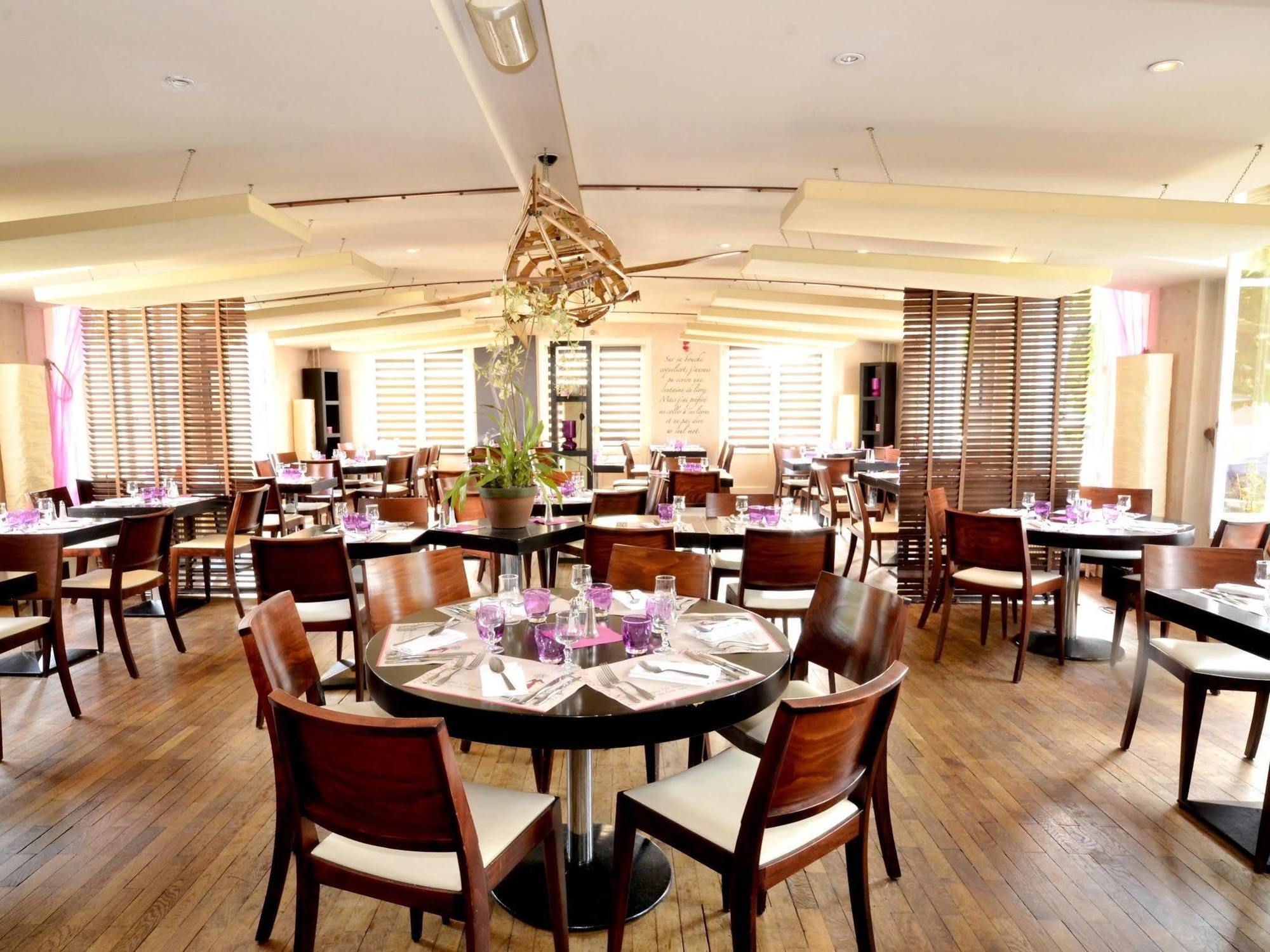 Logis Hotel & Restaurant - Les Bords De Seine لاروش غويون المظهر الخارجي الصورة
