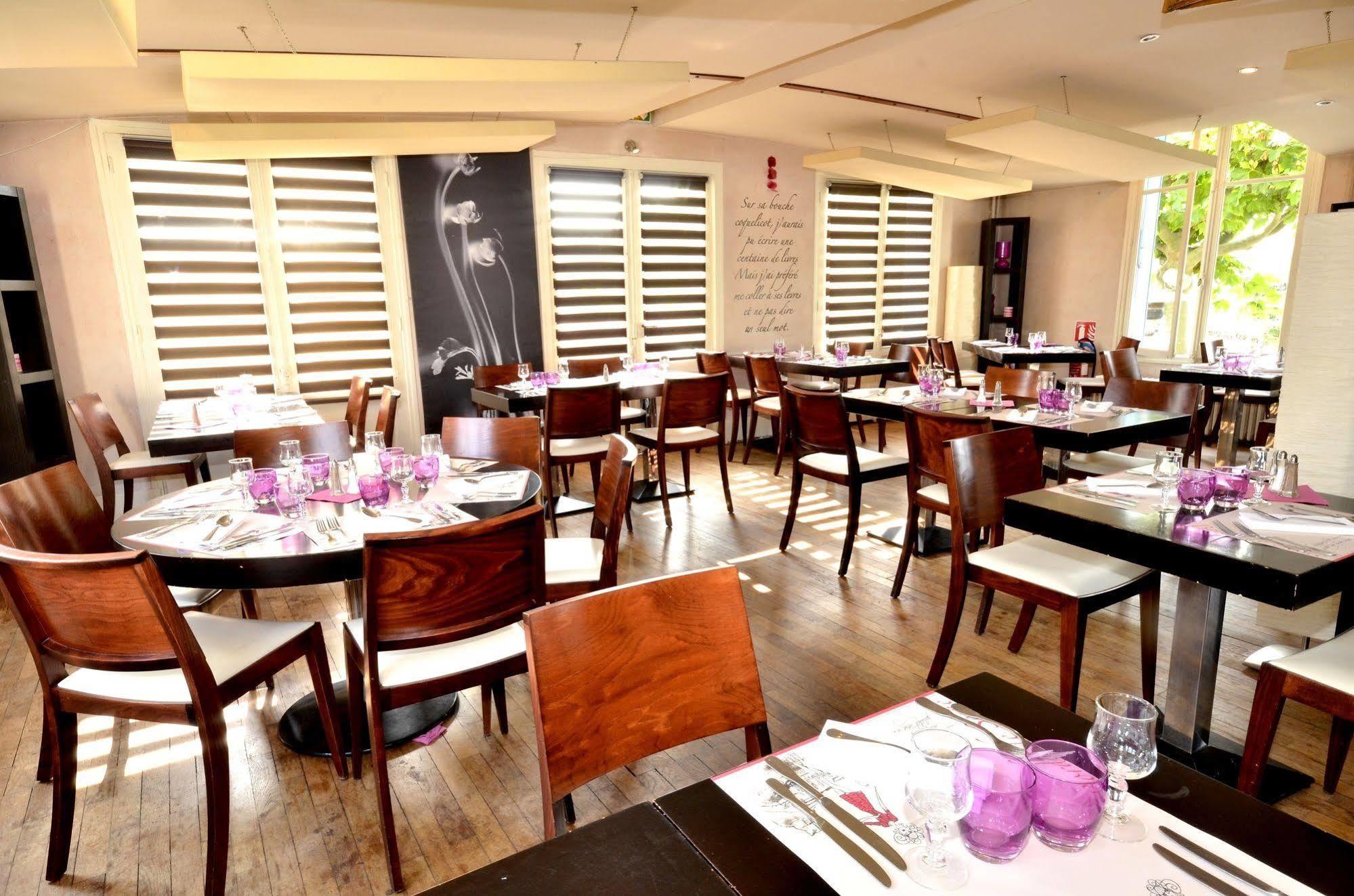 Logis Hotel & Restaurant - Les Bords De Seine لاروش غويون المظهر الخارجي الصورة