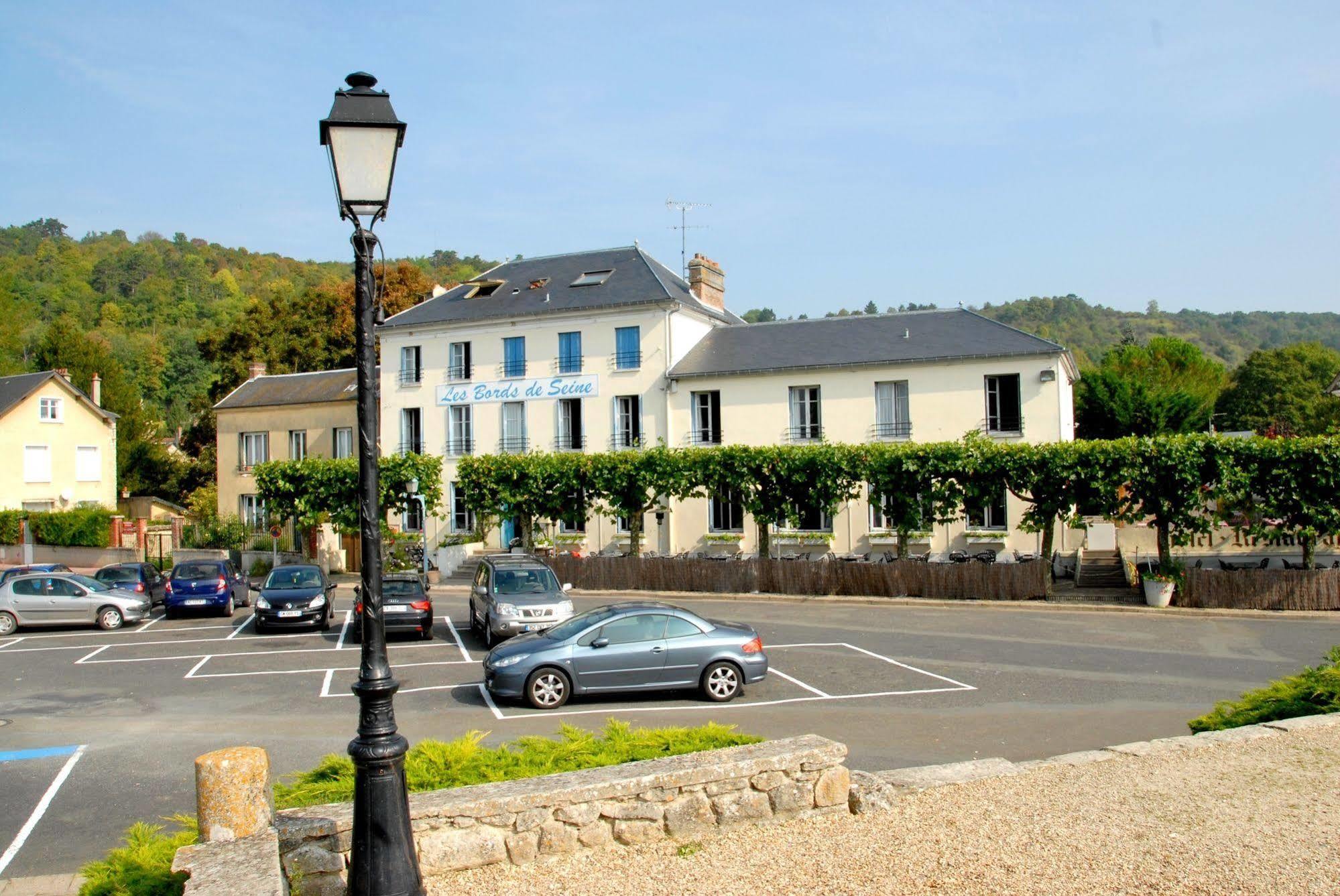 Logis Hotel & Restaurant - Les Bords De Seine لاروش غويون المظهر الخارجي الصورة